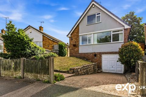 3 bed property, in Burwood Avenue, £230,000