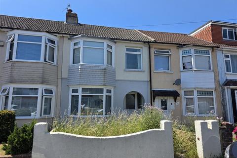 3 bed property, in Virginia Park Road, £180,000