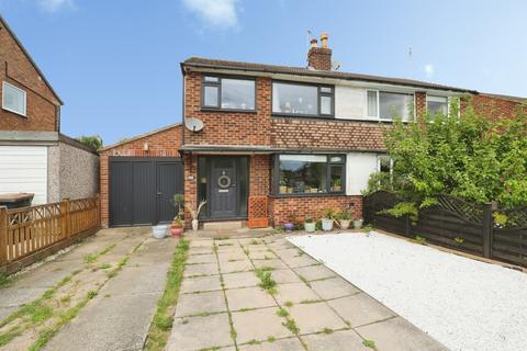 3 bed property, in Olive Walk, £300,000