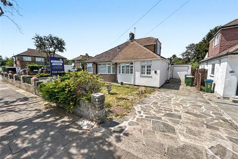 3 bed property, in Riverside Road, £500,000