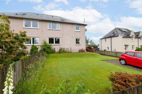 2 bed property, in Perth Road, £69,950