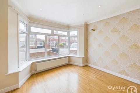 4 bed property, in Derwent Crescent, £675,000