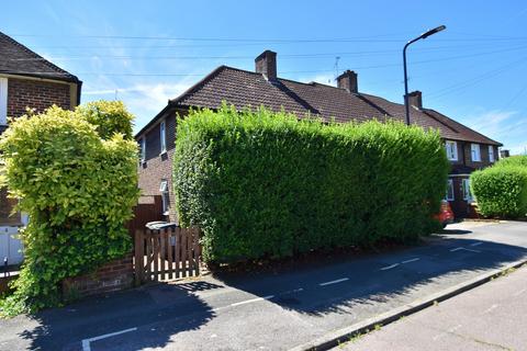 3 bed property, in Longshaw Road, £530,000