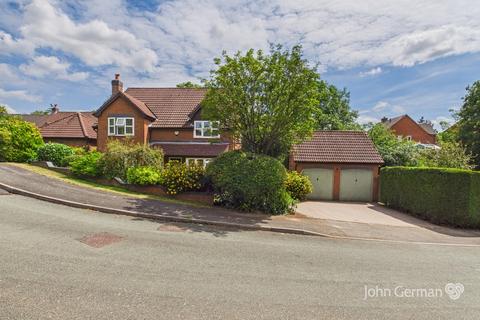 4 bed property, in Trevelyan Close, £540,000