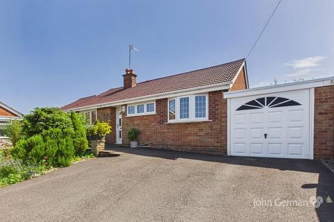 4 bed property, in Beech Avenue, £375,000