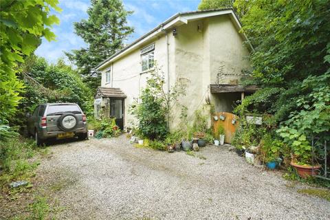 3 bed property, in Roche, £260,000