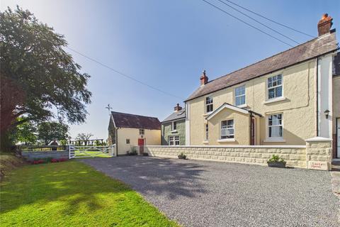 4 bed property, in Castle Hywel, £455,000