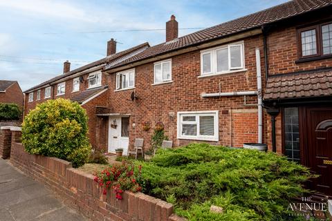 3 bed property, in Jenningham Drive, £350,000