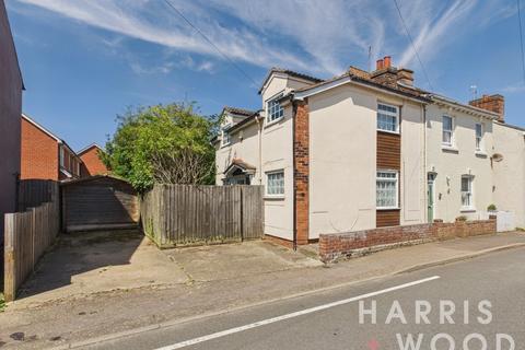 2 bed property, in Artillery Street, £240,000