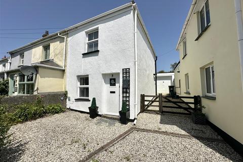 2 bed property, in Newtown, £330,000