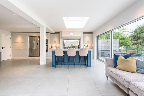 5 bed property, in Sandringham Gardens, £1,100,000