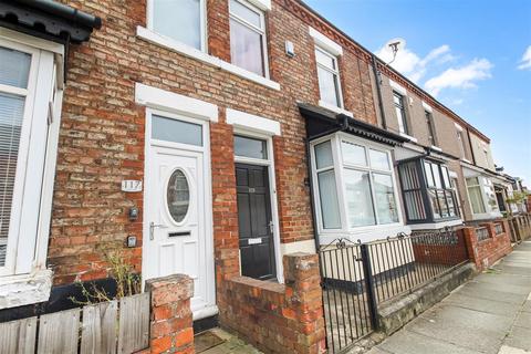 3 bed property, in Park Lane, £115,000