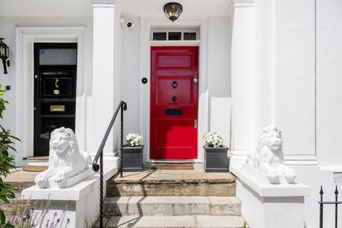 3 bed property, in St Peter's Villas, £2,500,000