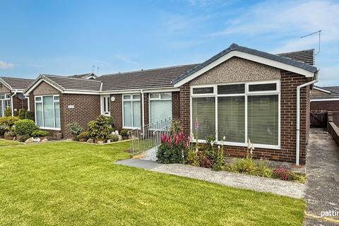 2 bed property, in Fir Grove, £125,000