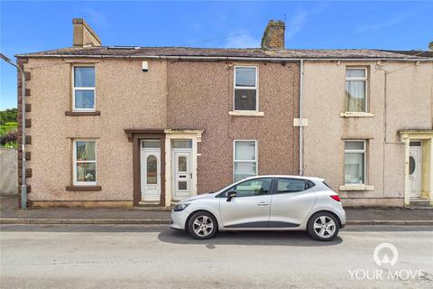 2 bed property, in Foundry Road, £80,000