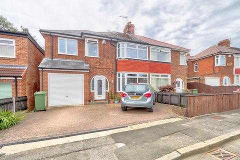 5 bed property, in Oulston Road, £260,000