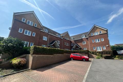 2 bed property, in 53, £135,000