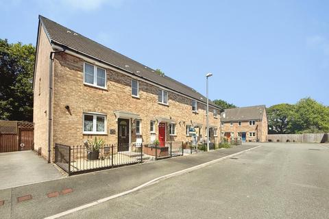 2 bed property, in Gelli Rhedyn, £170,000