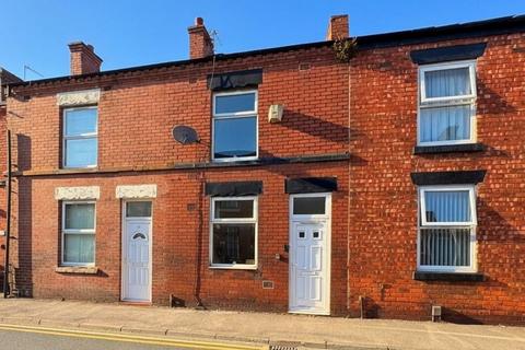 2 bed property, in 97 Mealhouse Lane, £40,000