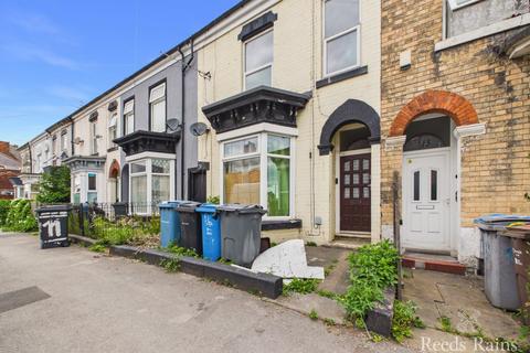 4 bed property, in Pendrill Street, £90,000