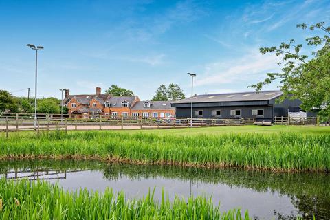 5 bed property, in Whitchurch SY13, £1,300,000
