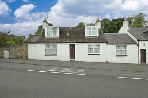 4 bed property, in Church Street, £300,000