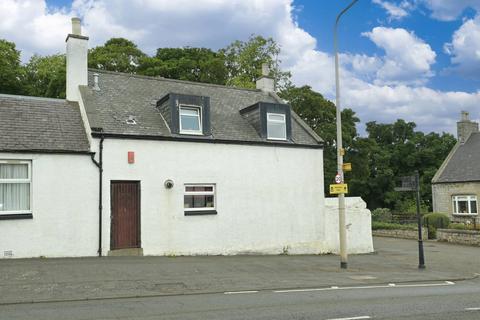 2 bed property, in Church Street, £225,000