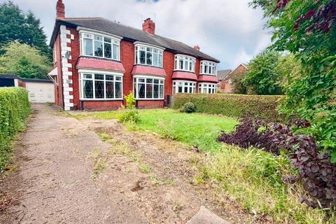 3 bed property, in Marton Road, £260,000
