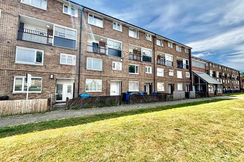 1 bed property, in 8. Brindley Court, £12,000