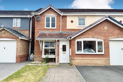 3 bed property, in Stonebridge Crescent, £184,995