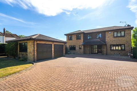 5 bed property, in Grange Road, £1,100,000