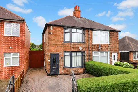 2 bed property, in Northdale Road, £220,000