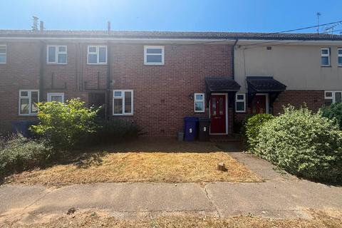 2 bed property, in Ellington Road, £160,000