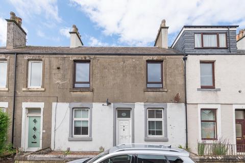 2 bed property, in Roseberry Terrace, £88,000
