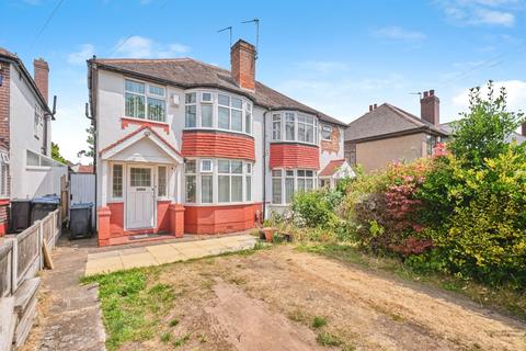 3 bed property, in Dewsbury Grove, £265,000