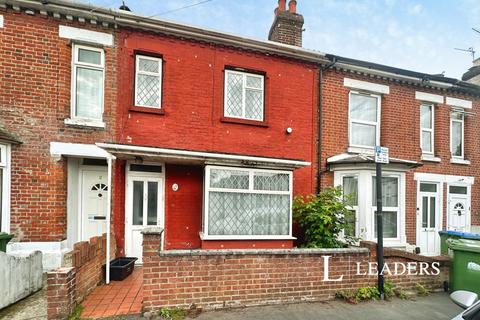 3 bed property, in Holt Road, £179,950
