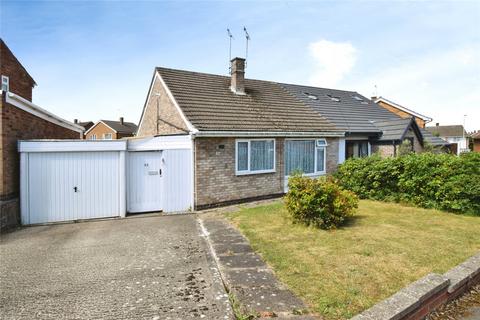 2 bed property, in Homestead Drive, £220,000