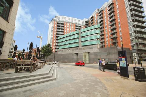 2 bed property, in Northern Street, £135,000
