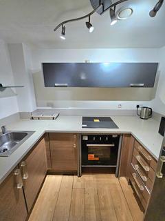 4 bed property, in Croydon Street, £15,000