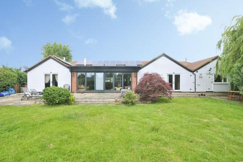 5 bed property, in Poplar Road, £665,000