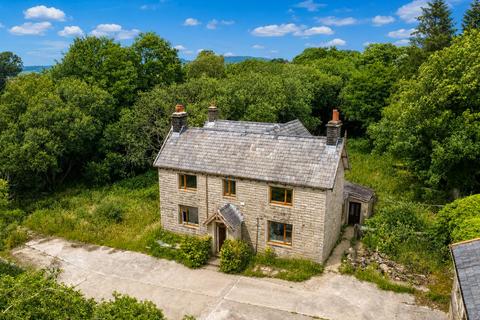 4 bed property, in Lower Whitehalgh Farm, £485,000