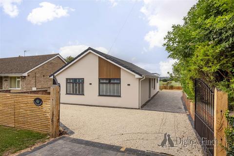 2 bed property, in Marston Lane, £400,000