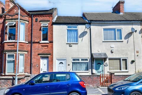 3 bed property, in 44 Tooley Street, £30,000