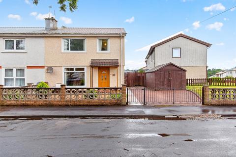 3 bed property, in Ryeside Road, £140,000
