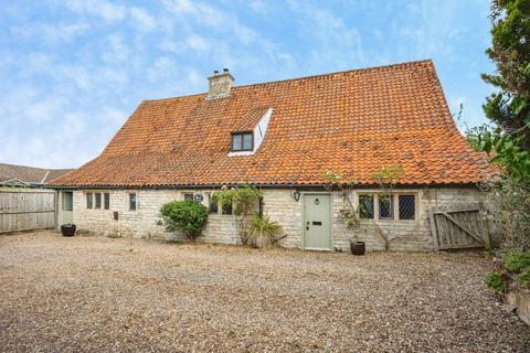 5 bed property, in Grantham Road, £725,000