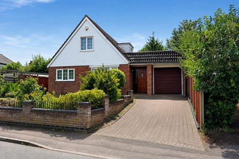 4 bed property, in Murrell Lane, £400,000