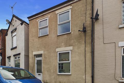 3 bed property, in Station Road, £130,000