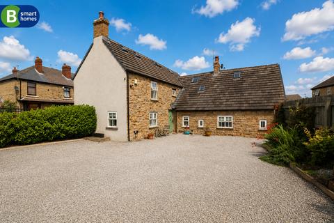 5 bed property, in Melton High Street, £580,000