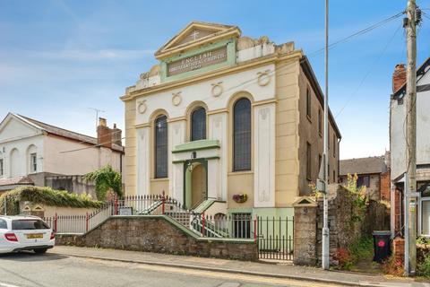 3 bed property, in Coleshill Street, £350,000