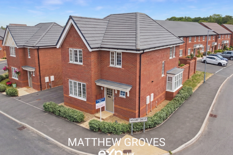 4 bed property, in Moss Drive, £400,000